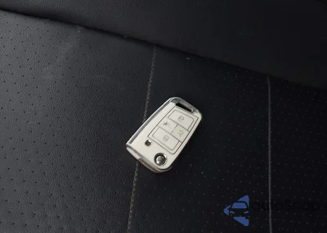 2020 Volkswagen Tiguan 2.0T Se/2.0T Se R-Line Black/2.0T Sel из США, поврежденный, VIN 3VV3B7AX7LM035035